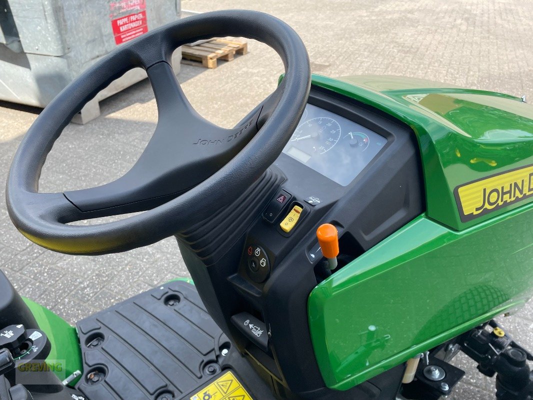 Kommunaltraktor of the type John Deere 1026R + 137 cm Mähdeck, Gebrauchtmaschine in Ahaus (Picture 12)