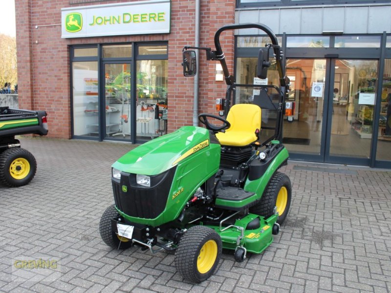 Kommunaltraktor des Typs John Deere 1026R, Gebrauchtmaschine in Ahaus (Bild 1)