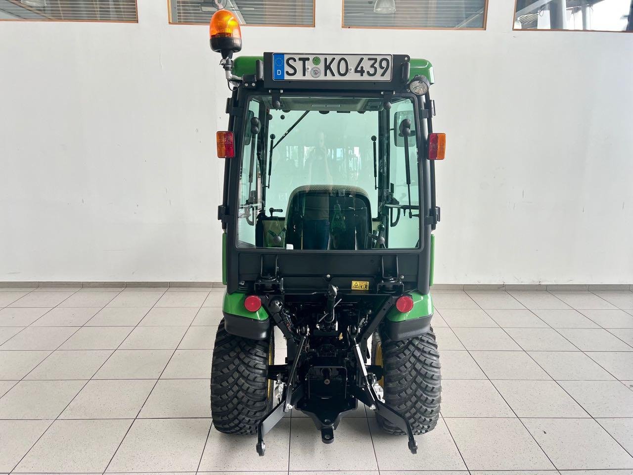 Kommunaltraktor Türe ait John Deere 1026R, Gebrauchtmaschine içinde Neubeckum (resim 4)