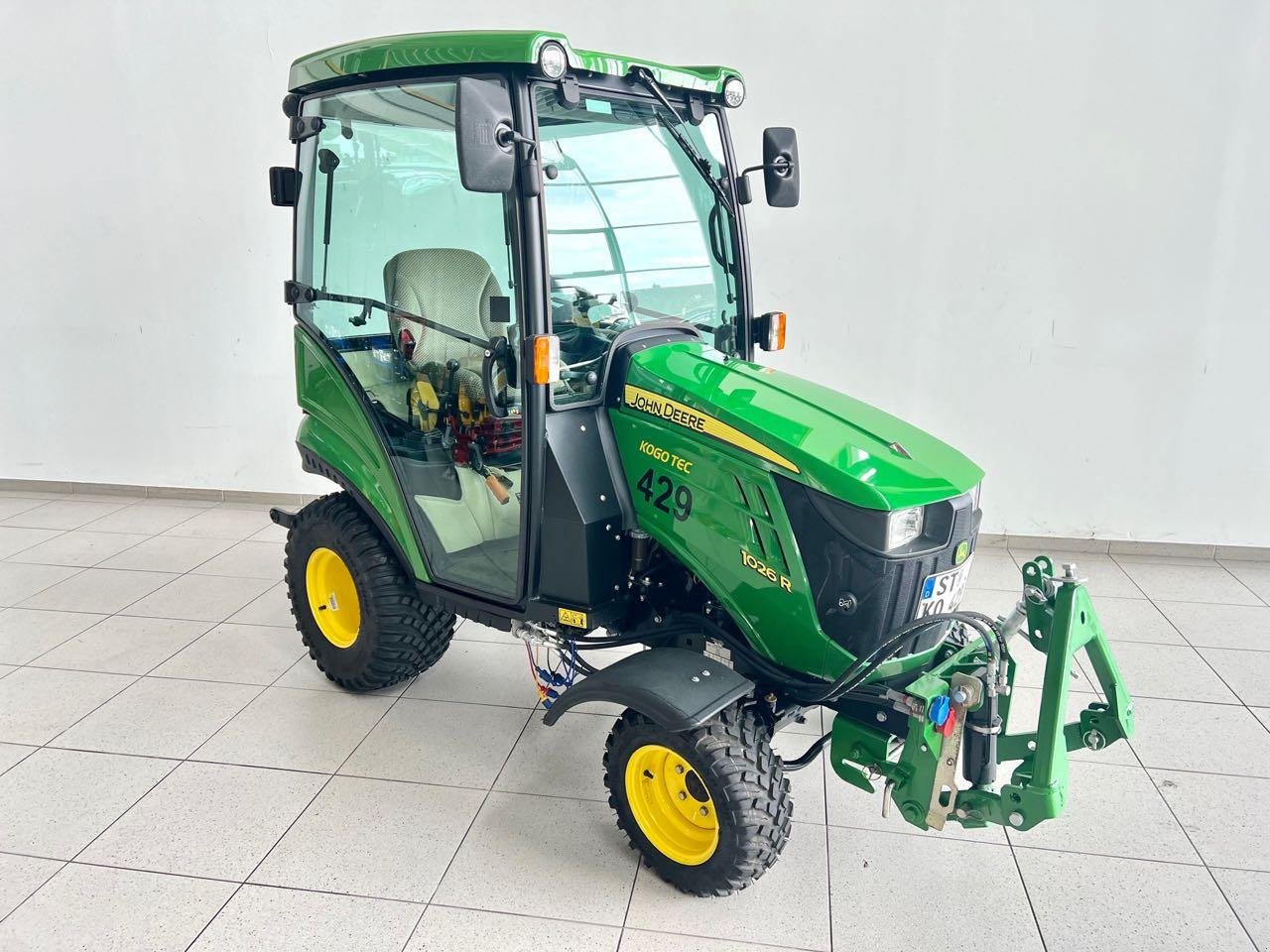 Kommunaltraktor Türe ait John Deere 1026R, Gebrauchtmaschine içinde Neubeckum (resim 2)