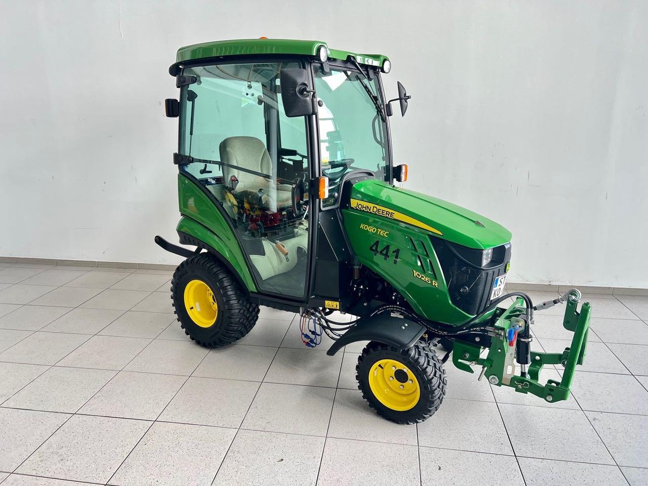 Kommunaltraktor Türe ait John Deere 1026R, Gebrauchtmaschine içinde Neubeckum (resim 2)