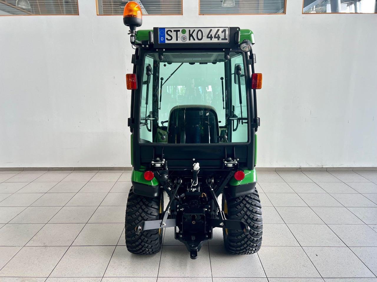 Kommunaltraktor Türe ait John Deere 1026R, Gebrauchtmaschine içinde Neubeckum (resim 4)