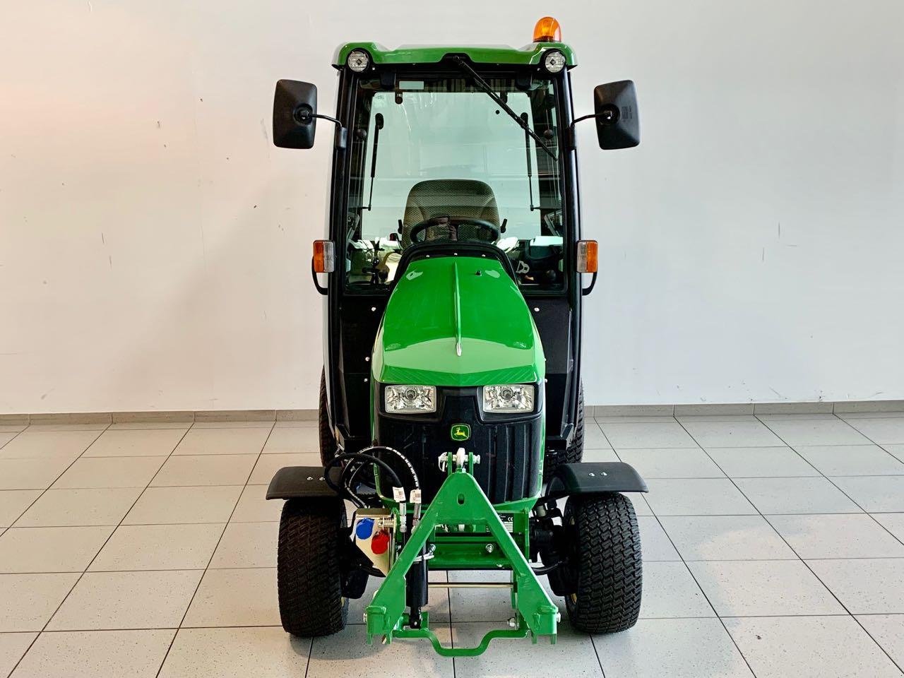 Kommunaltraktor типа John Deere 1026R, Gebrauchtmaschine в Neubeckum (Фотография 3)