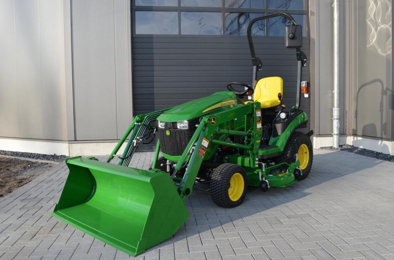 Kommunaltraktor του τύπου John Deere 1026R, Neumaschine σε Greven (Φωτογραφία 2)