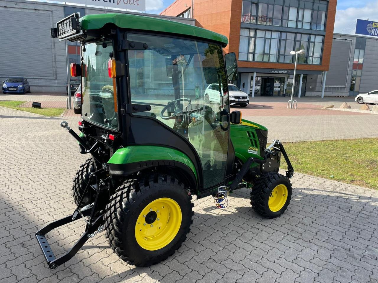 Kommunaltraktor tip John Deere 2026R (Neumaschine), Gebrauchtmaschine in Stuhr (Poză 5)