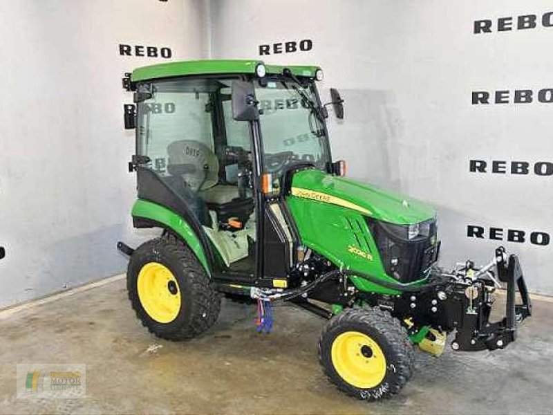 Kommunaltraktor του τύπου John Deere 2026R TRAKTOR, Neumaschine σε Cloppenburg (Φωτογραφία 1)