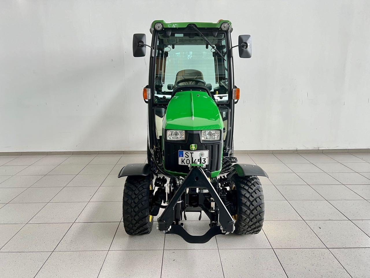 Kommunaltraktor Türe ait John Deere 2026R, Gebrauchtmaschine içinde Neubeckum (resim 3)