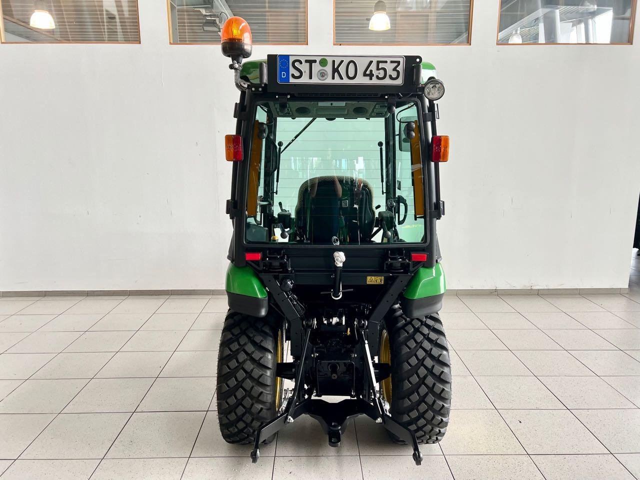 Kommunaltraktor van het type John Deere 2026R, Gebrauchtmaschine in Neubeckum (Foto 4)