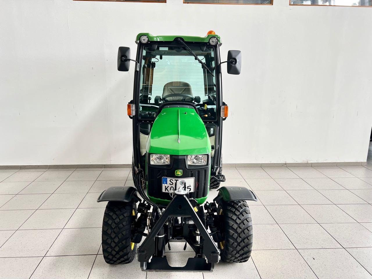 Kommunaltraktor Türe ait John Deere 2026R, Gebrauchtmaschine içinde Neubeckum (resim 3)