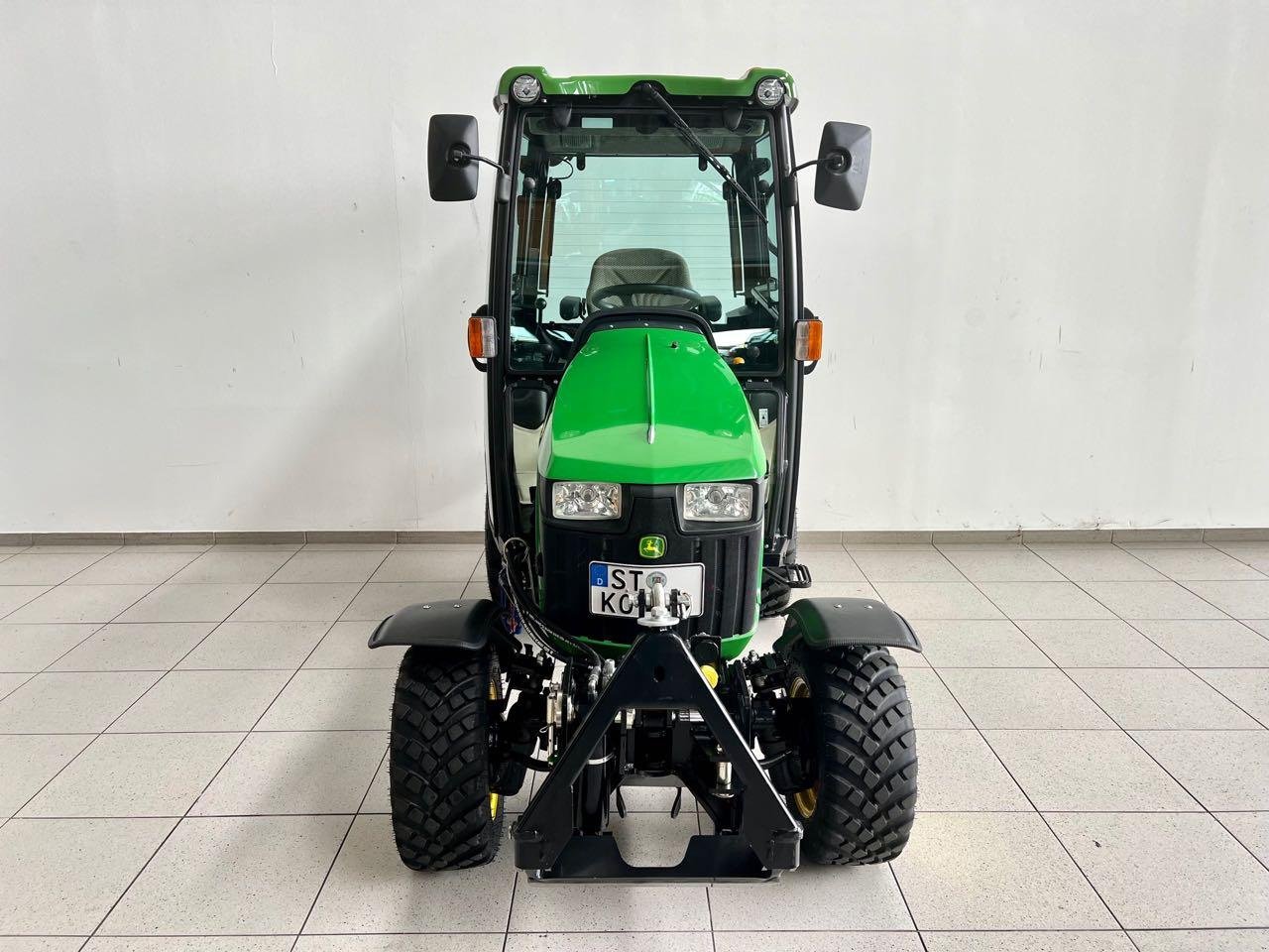 Kommunaltraktor του τύπου John Deere 2026R, Gebrauchtmaschine σε Neubeckum (Φωτογραφία 3)