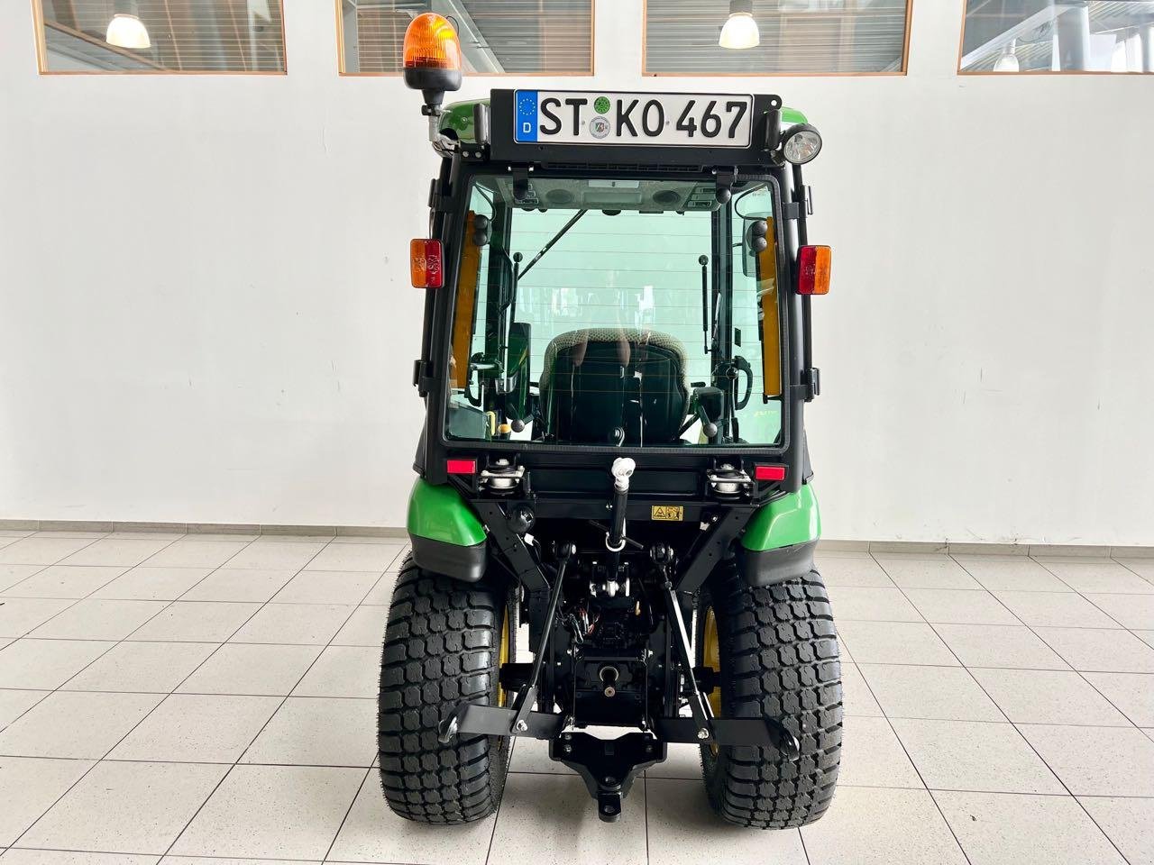 Kommunaltraktor van het type John Deere 2026R, Gebrauchtmaschine in Neubeckum (Foto 4)