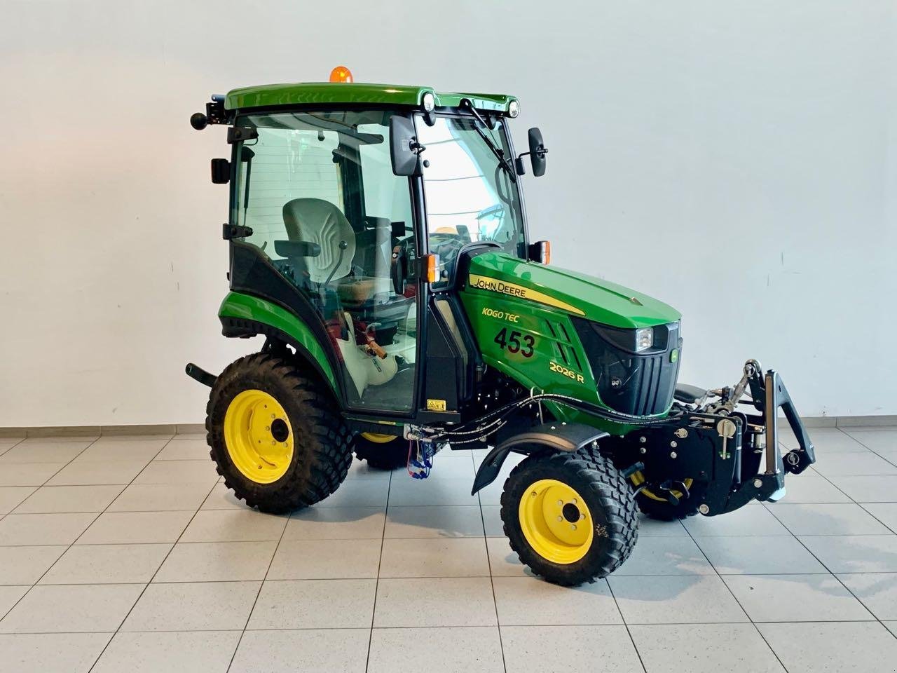 Kommunaltraktor типа John Deere 2026R, Gebrauchtmaschine в Neubeckum (Фотография 2)