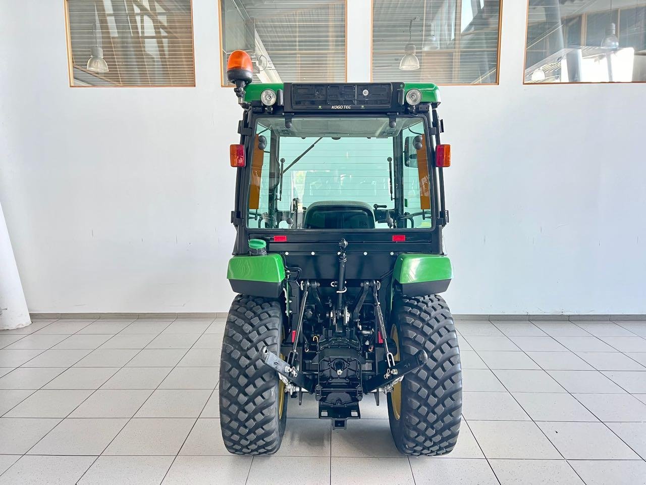 Kommunaltraktor tip John Deere 2036R, Gebrauchtmaschine in Neubeckum (Poză 4)