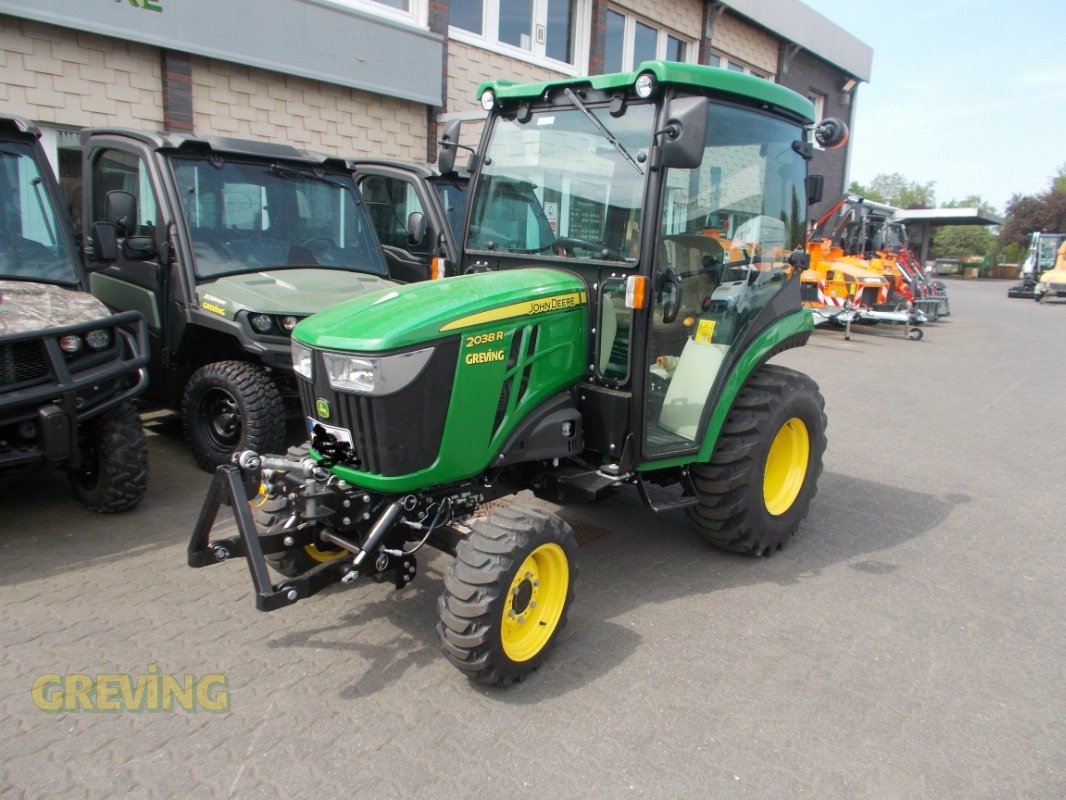 Kommunaltraktor za tip John Deere 2038R Kab, Vorführmaschine u Wesseling-Berzdorf (Slika 1)