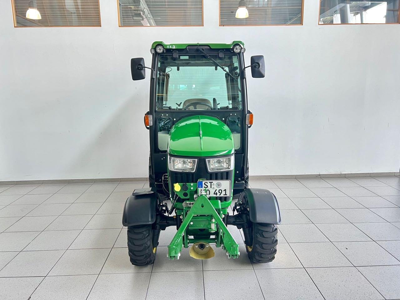 Kommunaltraktor типа John Deere 2038R, Gebrauchtmaschine в Neubeckum (Фотография 3)