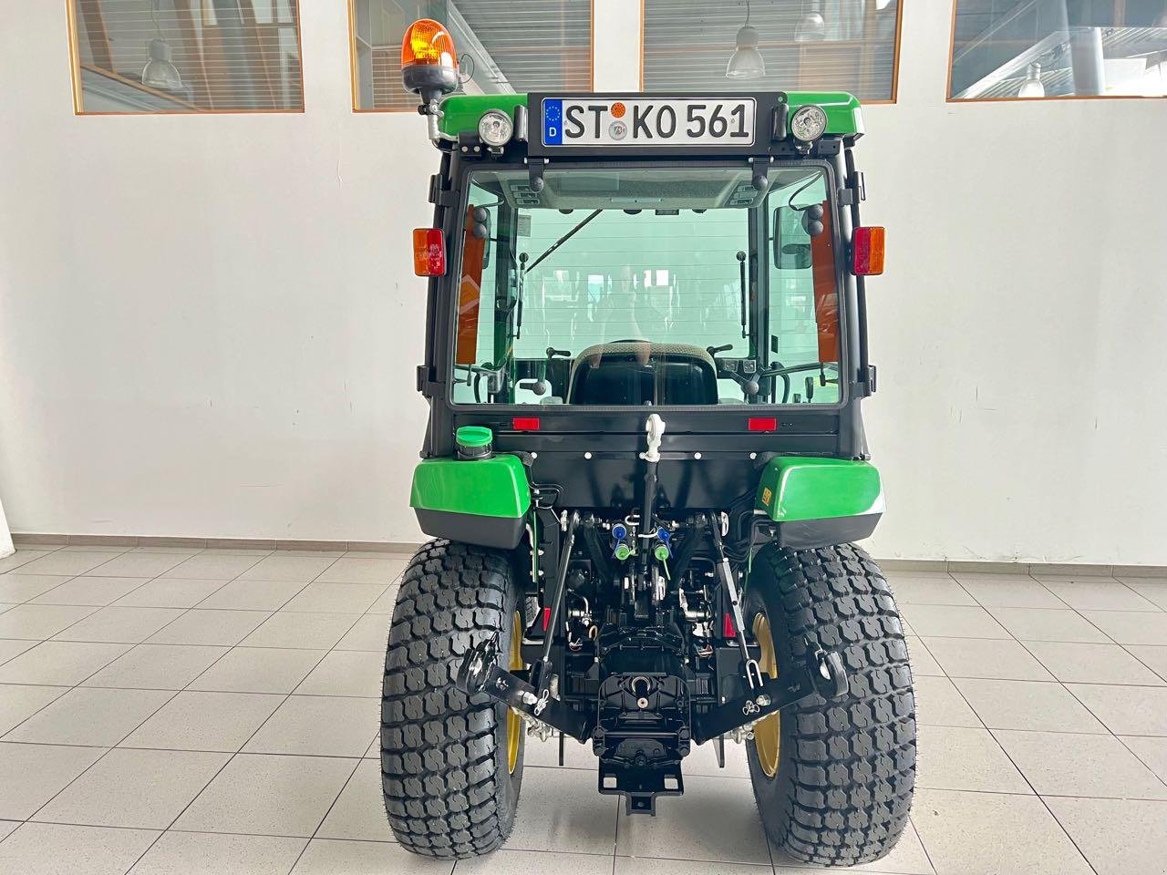 Kommunaltraktor a típus John Deere 2038R, Gebrauchtmaschine ekkor: Neubeckum (Kép 4)