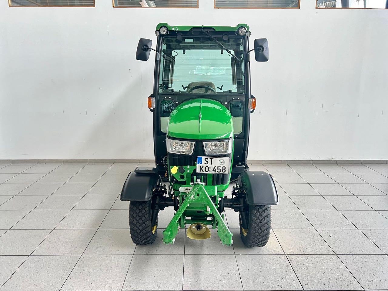 Kommunaltraktor Türe ait John Deere 2038R, Gebrauchtmaschine içinde Neubeckum (resim 3)