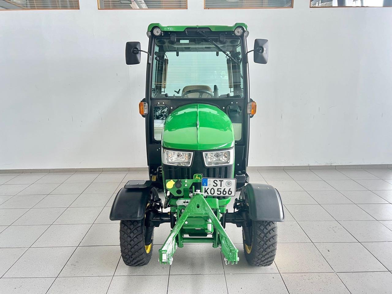 Kommunaltraktor typu John Deere 2038R, Gebrauchtmaschine w Neubeckum (Zdjęcie 3)