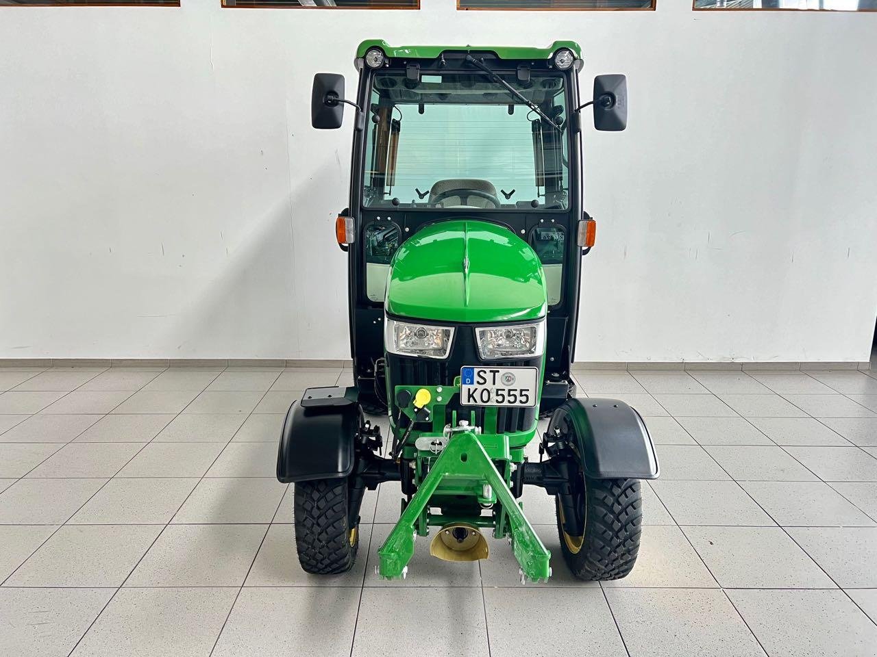 Kommunaltraktor tip John Deere 2038R, Gebrauchtmaschine in Neubeckum (Poză 3)