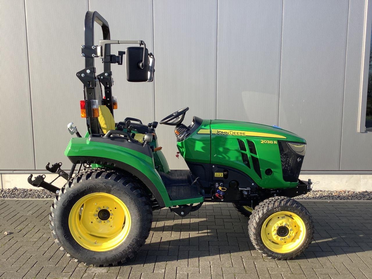 Kommunaltraktor a típus John Deere 2038R, Neumaschine ekkor: Greven (Kép 5)