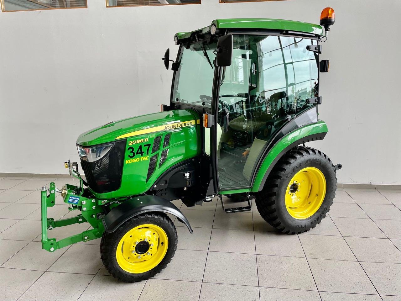 Kommunaltraktor του τύπου John Deere 2038R, Gebrauchtmaschine σε Neubeckum (Φωτογραφία 4)