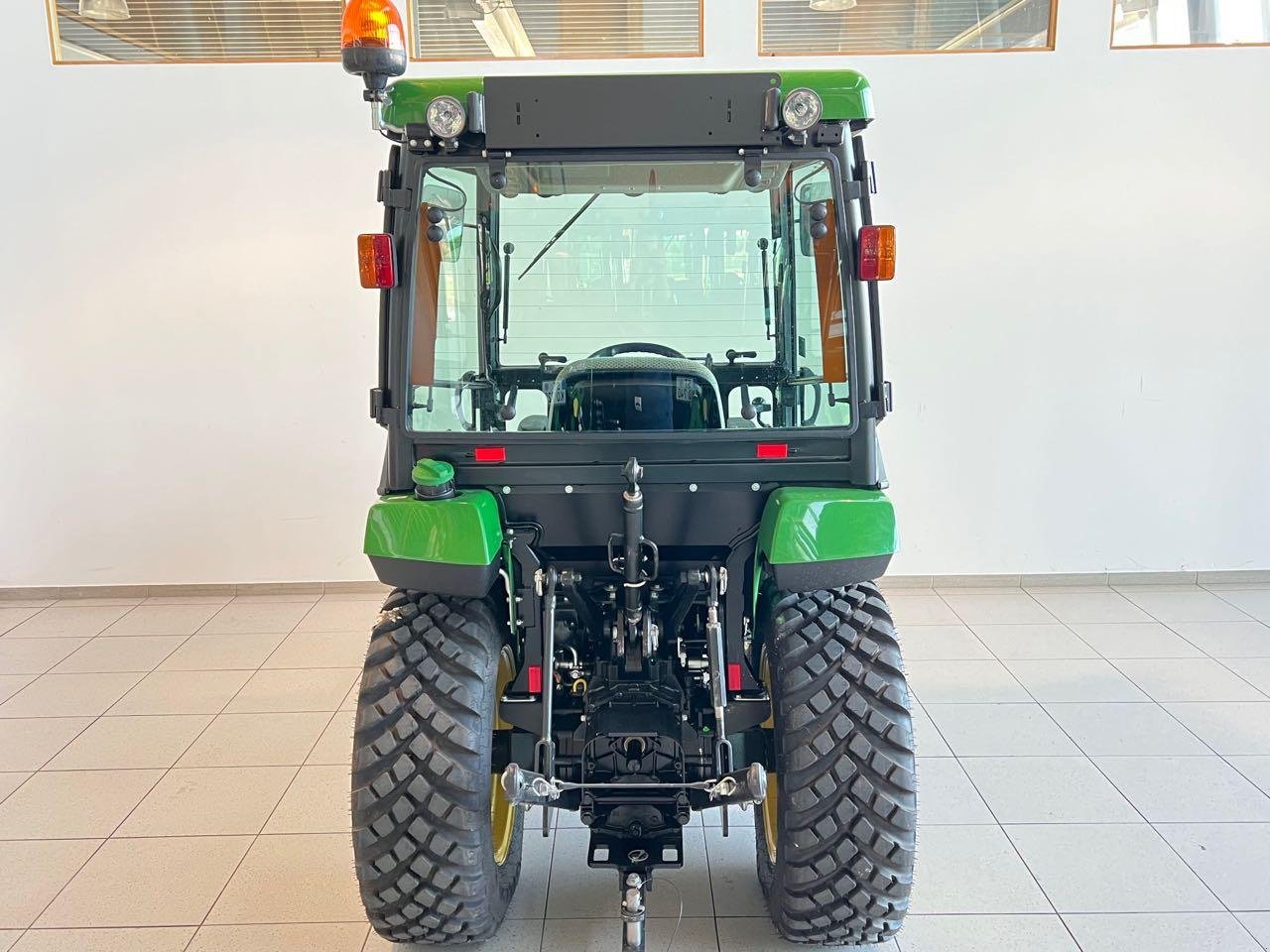 Kommunaltraktor typu John Deere 2038R, Gebrauchtmaschine v Neubeckum (Obrázek 4)