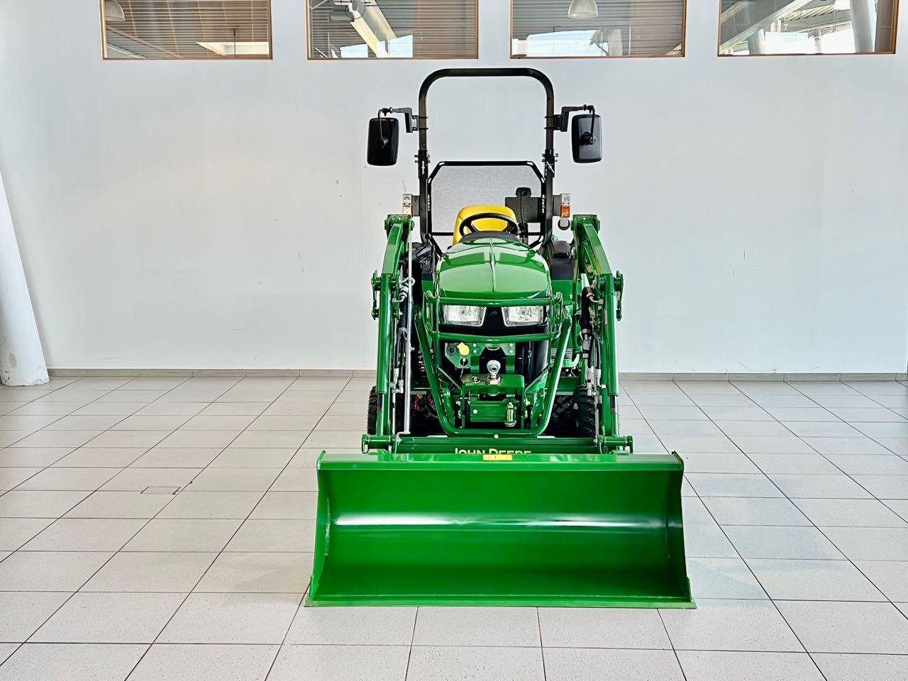 Kommunaltraktor Türe ait John Deere 2038R, Gebrauchtmaschine içinde Neubeckum (resim 3)