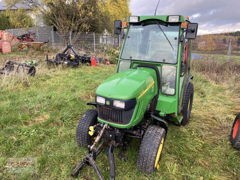 John Deere 2720 Hst покупка на употребявани и нови 3065