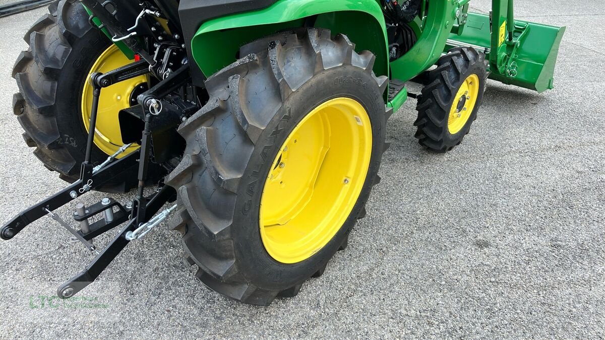 Kommunaltraktor del tipo John Deere 3025E, Neumaschine In Herzogenburg (Immagine 13)