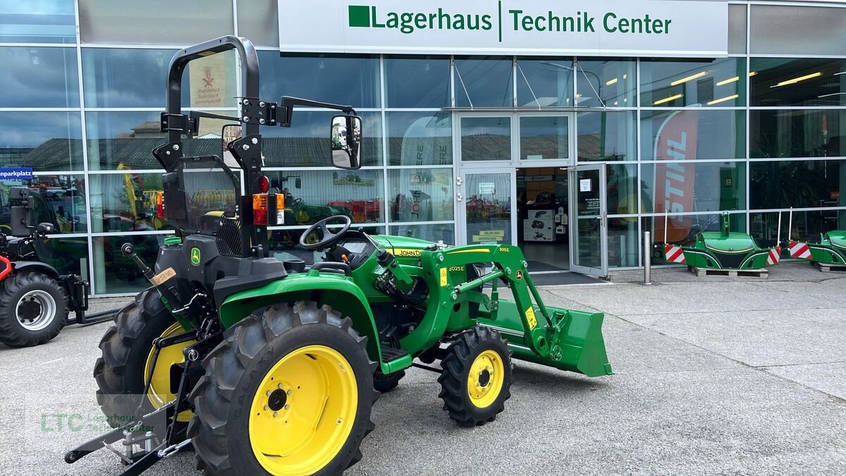 Kommunaltraktor a típus John Deere 3025E, Neumaschine ekkor: Herzogenburg (Kép 3)