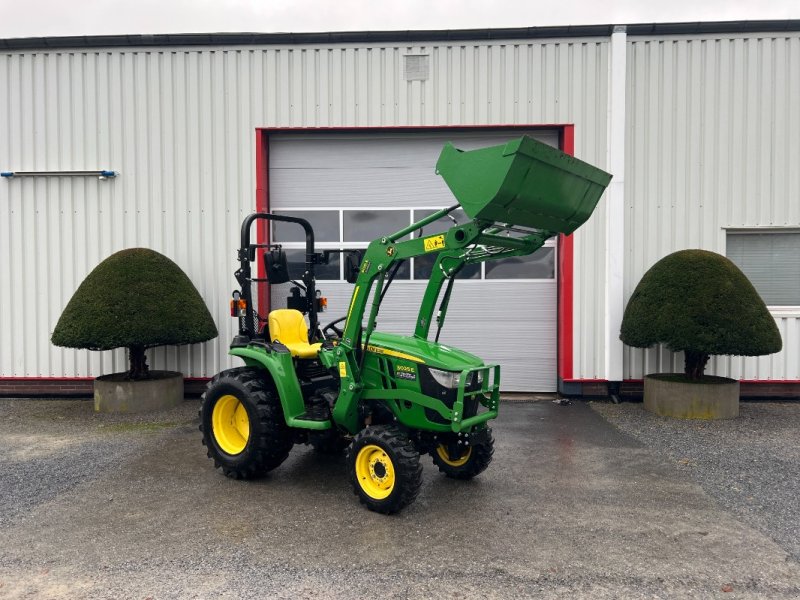 Kommunaltraktor del tipo John Deere 3025E, Neumaschine en Rietberg (Imagen 1)