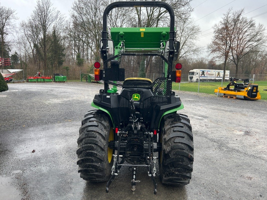 Kommunaltraktor typu John Deere 3025E, Neumaschine w Lemgo (Zdjęcie 4)