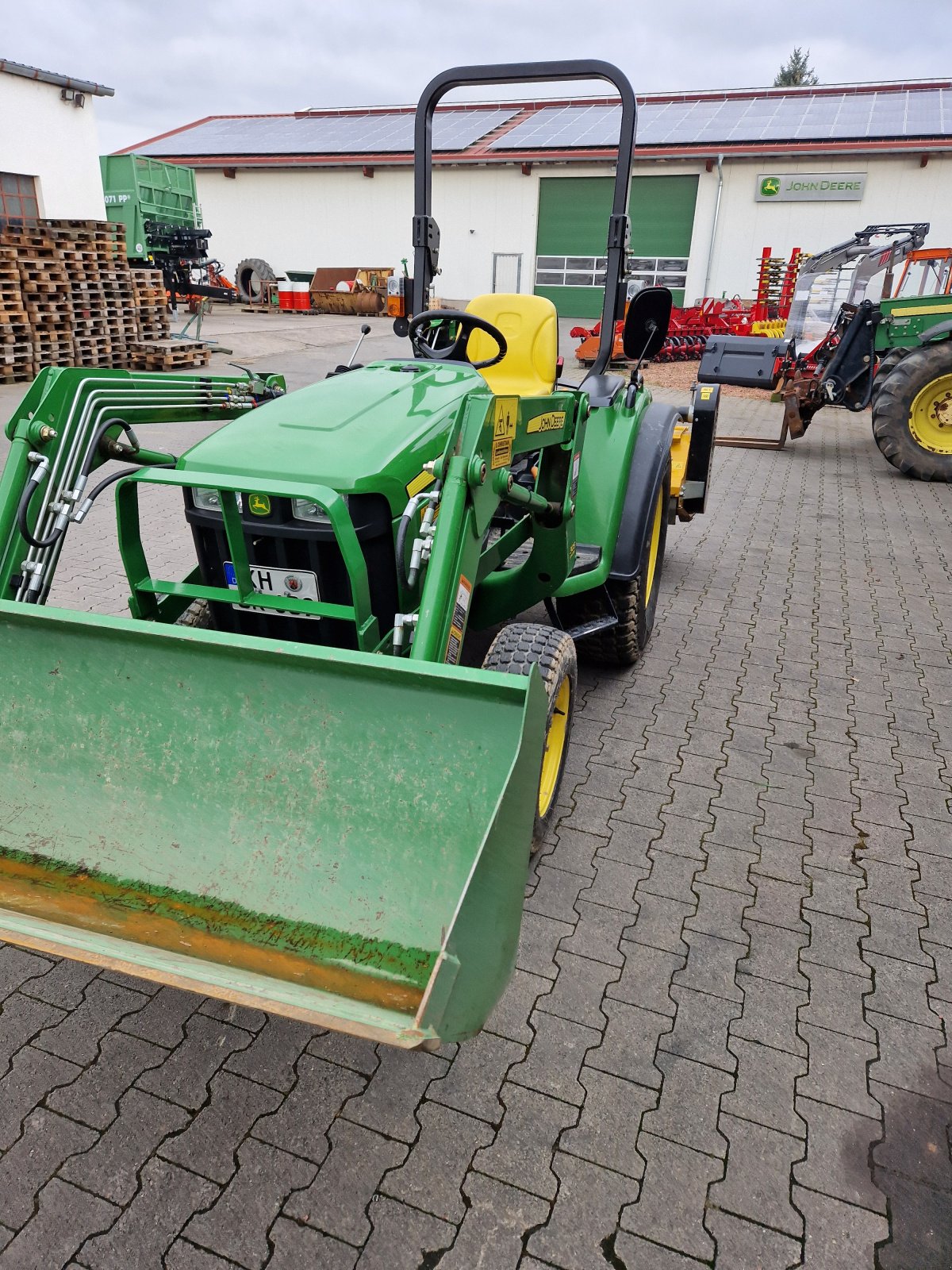 Kommunaltraktor от тип John Deere 3036 E, Gebrauchtmaschine в Bad Sobernheim (Снимка 3)