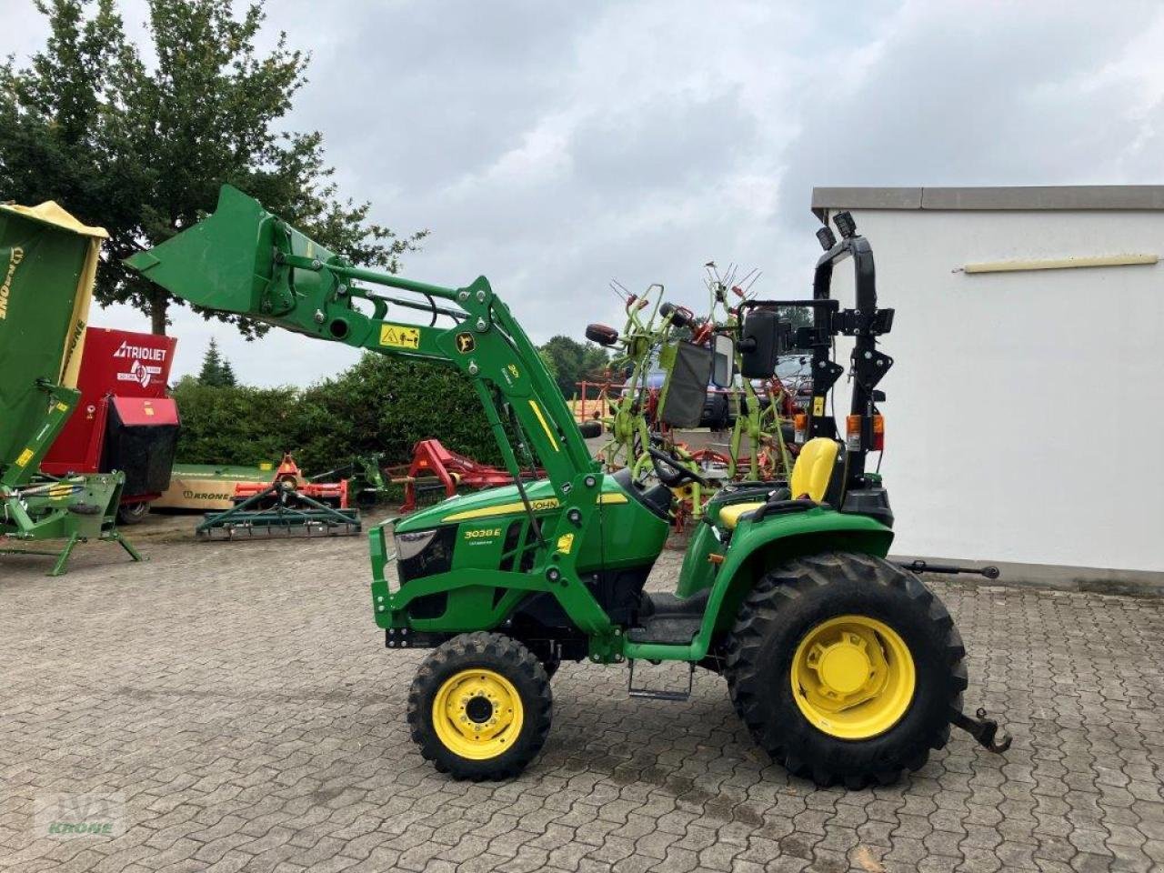 Kommunaltraktor typu John Deere 3038E, Gebrauchtmaschine v Spelle (Obrázek 2)