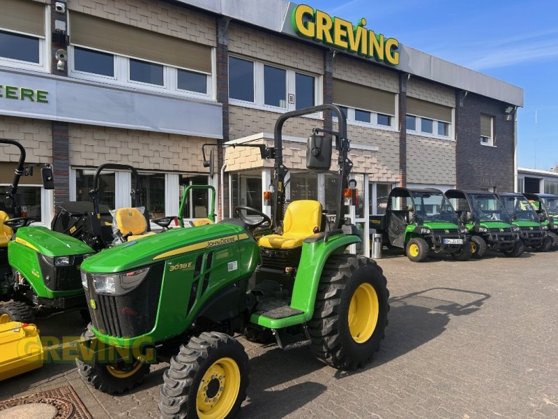 Kommunaltraktor des Typs John Deere 3038E, Neumaschine in Wesseling-Berzdorf (Bild 1)