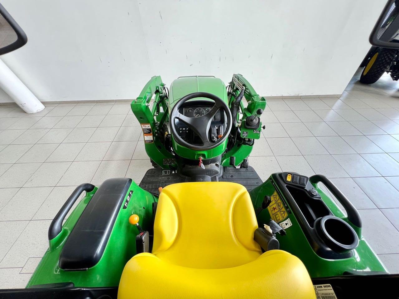 Kommunaltraktor za tip John Deere 3038E, Gebrauchtmaschine u Neubeckum (Slika 7)