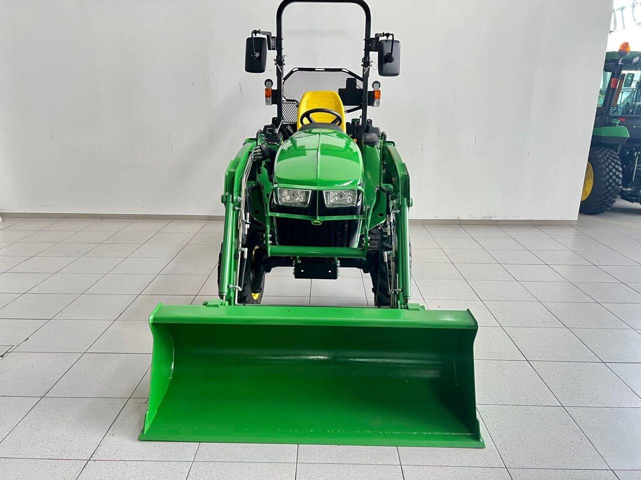 Kommunaltraktor του τύπου John Deere 3038E, Gebrauchtmaschine σε Neubeckum (Φωτογραφία 3)