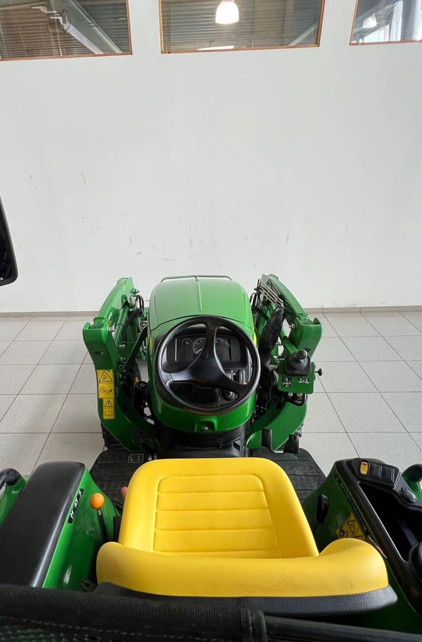 Kommunaltraktor του τύπου John Deere 3038E, Gebrauchtmaschine σε Neubeckum (Φωτογραφία 5)