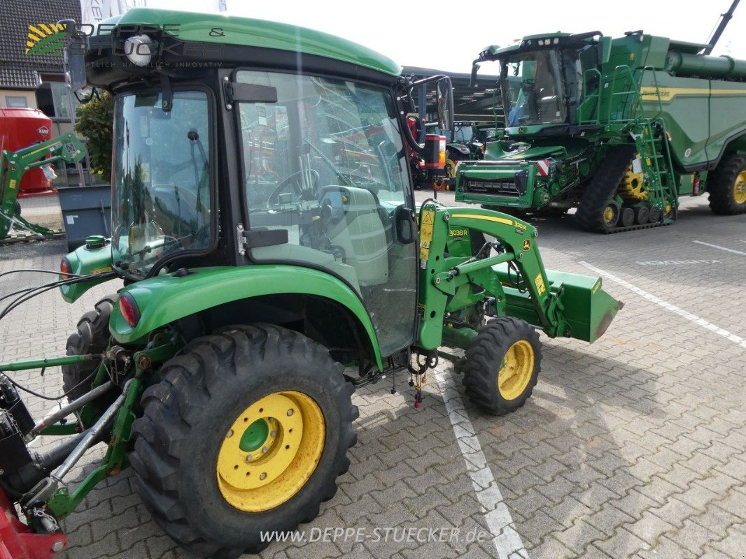 Kommunaltraktor типа John Deere 3038R mit FL 320R + Schneeschild etc., Gebrauchtmaschine в Lauterberg/Barbis (Фотография 14)