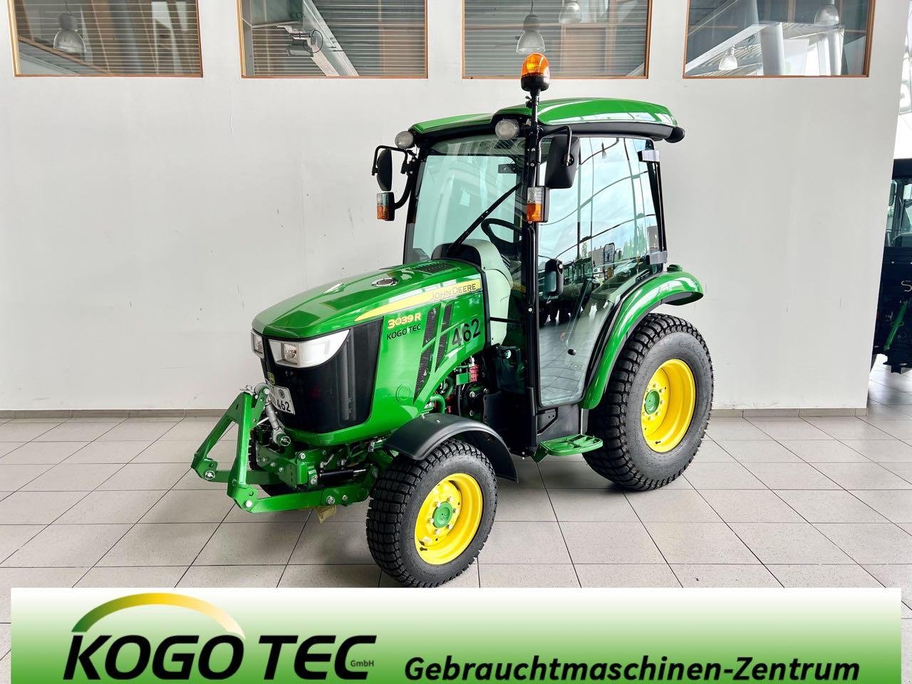 Kommunaltraktor des Typs John Deere 3039R, Gebrauchtmaschine in Neubeckum (Bild 1)