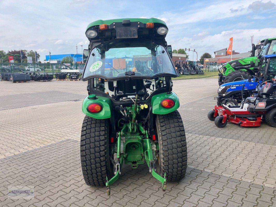 Kommunaltraktor van het type John Deere 3045 R, Gebrauchtmaschine in Aurich (Foto 4)