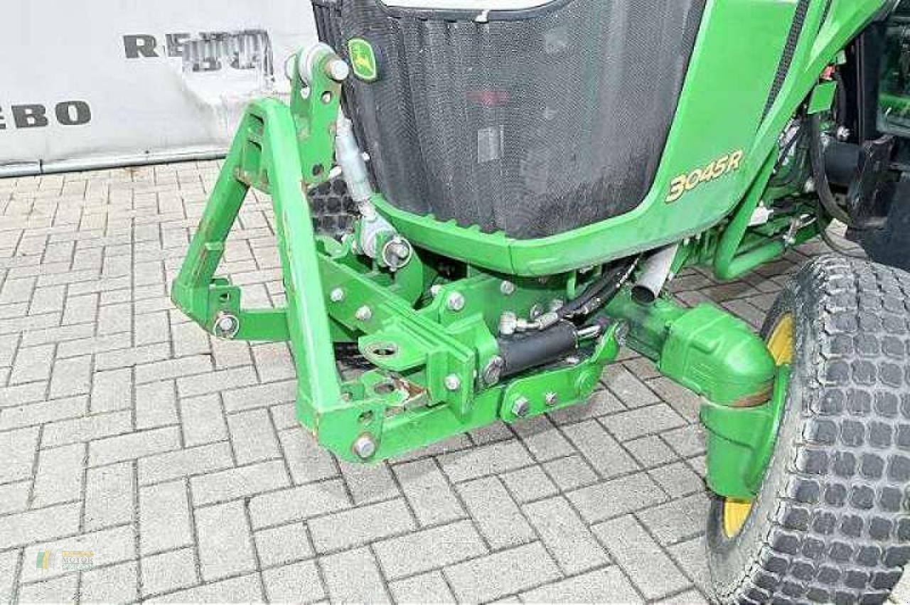 Kommunaltraktor του τύπου John Deere 3045R, Gebrauchtmaschine σε Cloppenburg (Φωτογραφία 4)