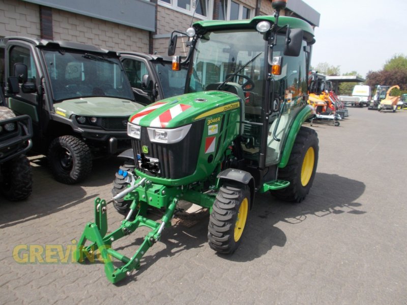 Kommunaltraktor typu John Deere 3046R Mähwerk, Vorführmaschine v Wesseling-Berzdorf (Obrázok 1)