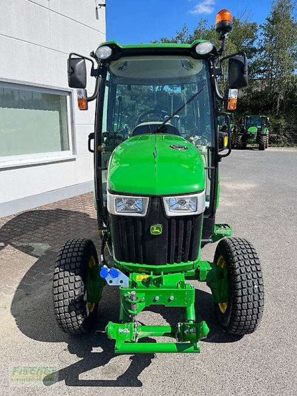 Kommunaltraktor del tipo John Deere 3046R, Neumaschine In Kroppach (Immagine 3)