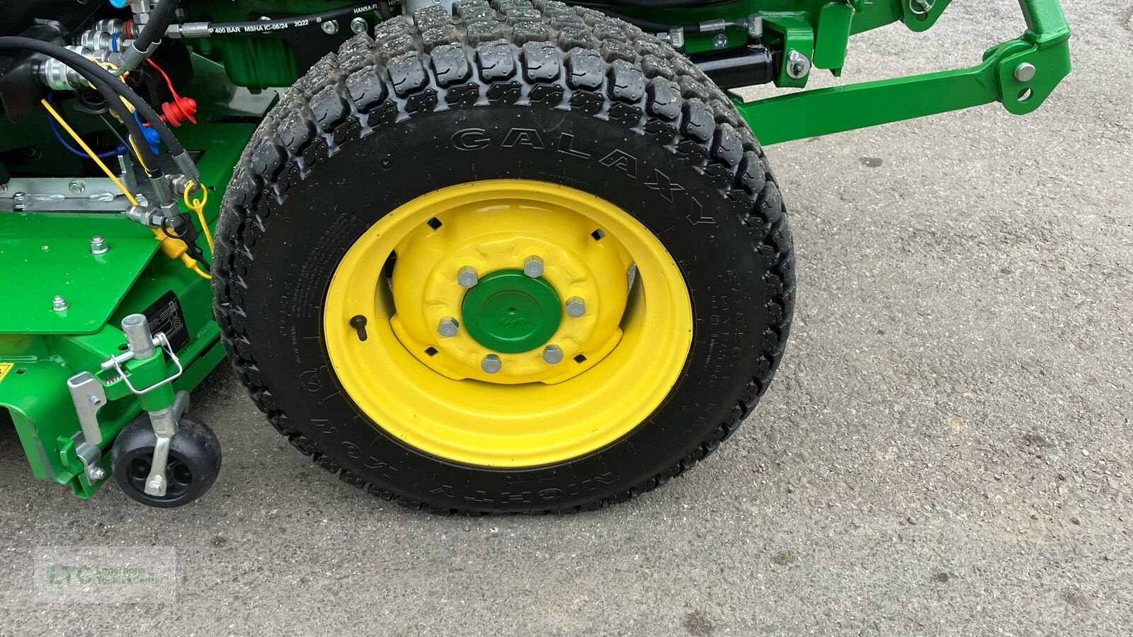 Kommunaltraktor za tip John Deere 3046R, Vorführmaschine u Herzogenburg (Slika 14)