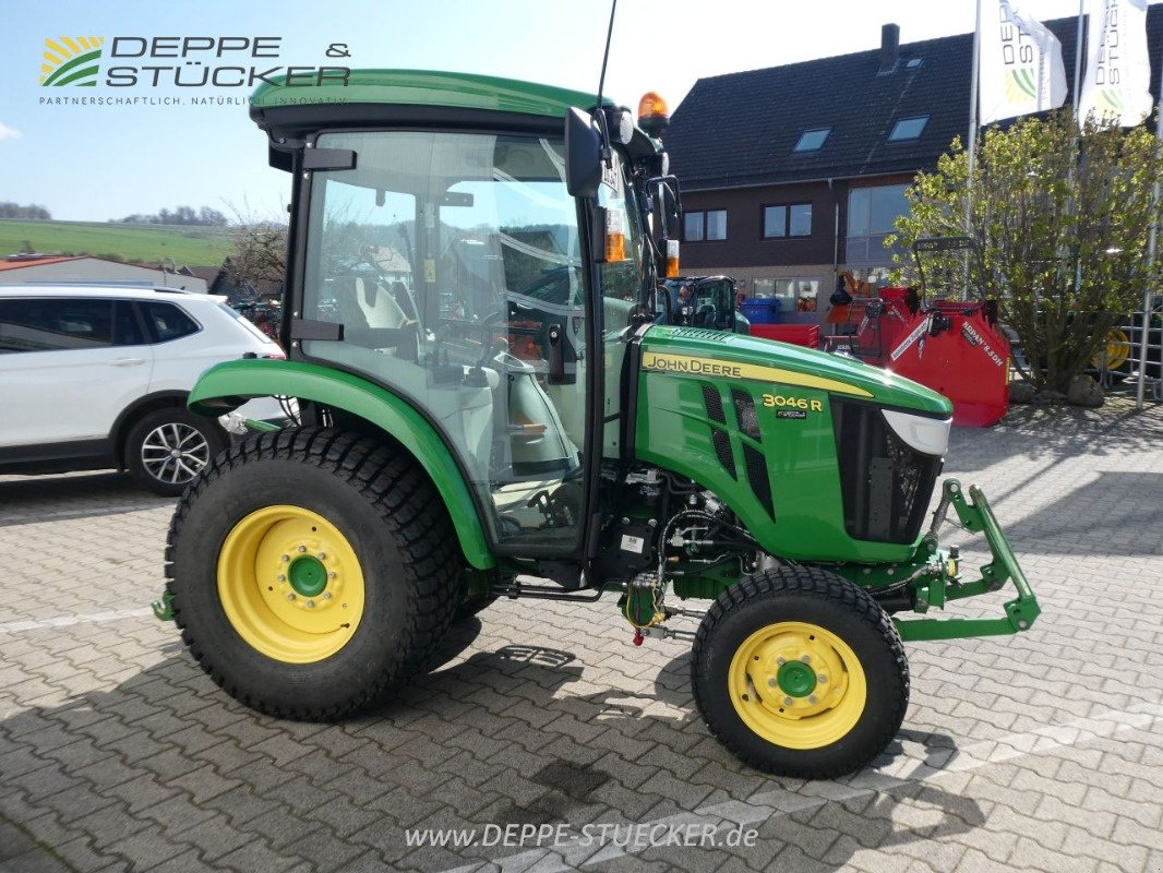 Kommunaltraktor Türe ait John Deere 3046R, Gebrauchtmaschine içinde Lauterberg/Barbis (resim 5)