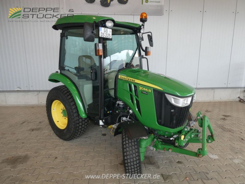 Kommunaltraktor van het type John Deere 3046R, Gebrauchtmaschine in Lauterberg/Barbis