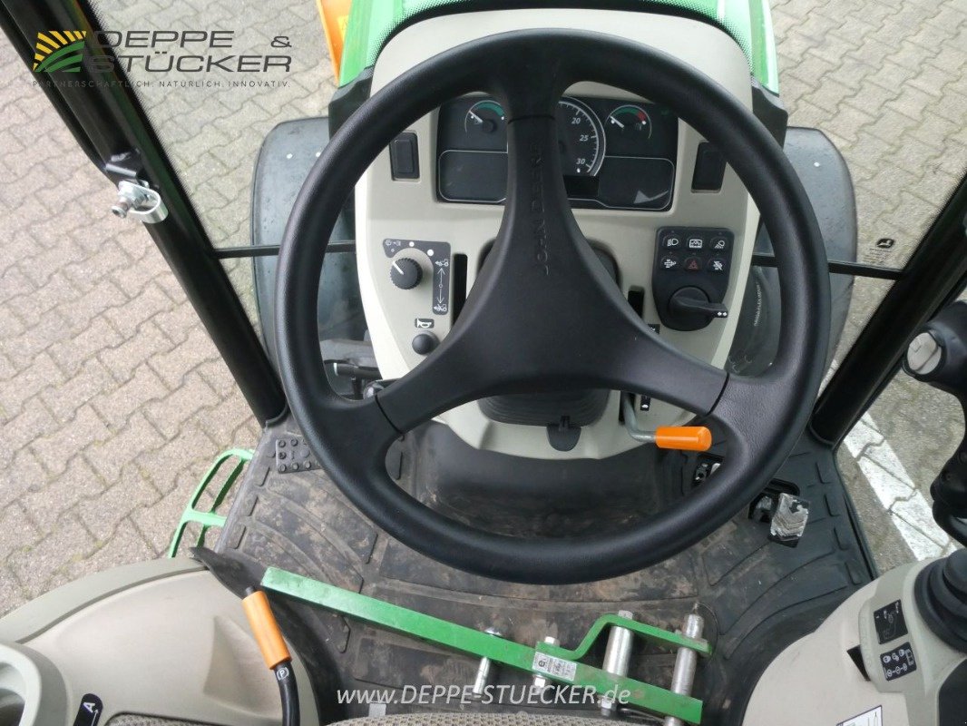 Kommunaltraktor des Typs John Deere 3046R, Gebrauchtmaschine in Lauterberg/Barbis (Bild 15)