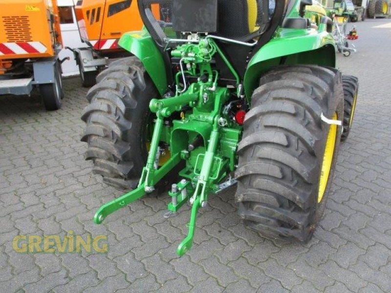 Kommunaltraktor типа John Deere 3046R, Neumaschine в Wesseling-Berzdorf (Фотография 9)