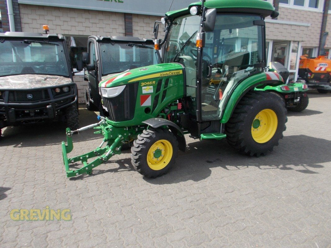 Kommunaltraktor des Typs John Deere 3046R, Vorführmaschine in Wesseling-Berzdorf (Bild 6)